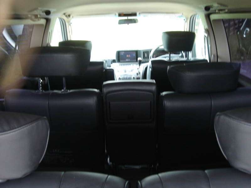Nissan Elgrand Rider 3.5 V6