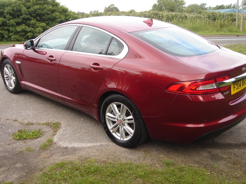 Jaguar XF Luxury