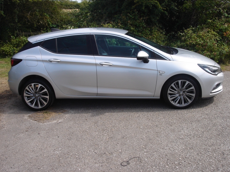 Vauxhall Astra Elite Nav CDTI