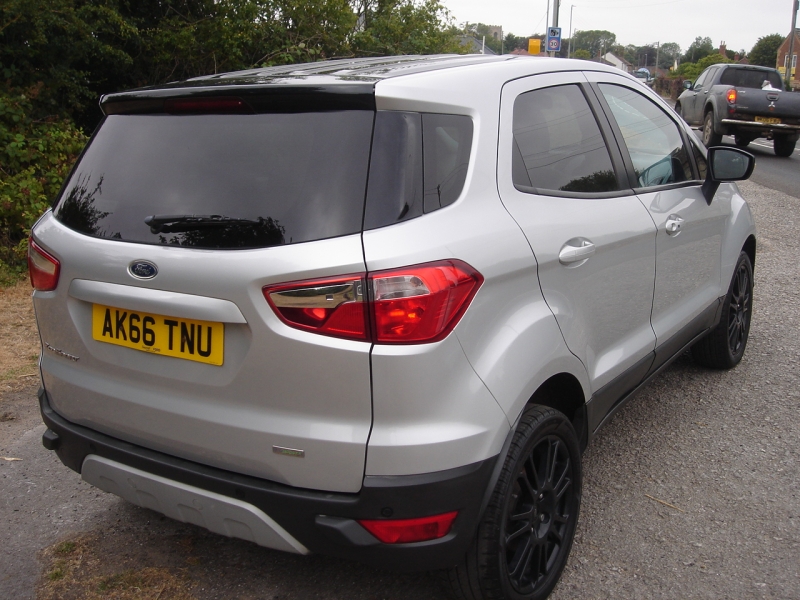 Ford Ecosport Titanium S