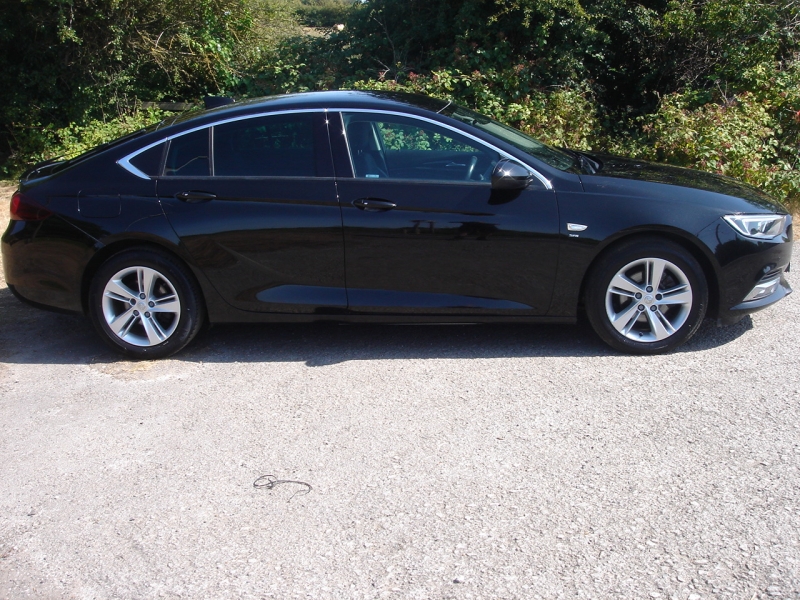 Vauxhall Insignia SRi Grand Sport