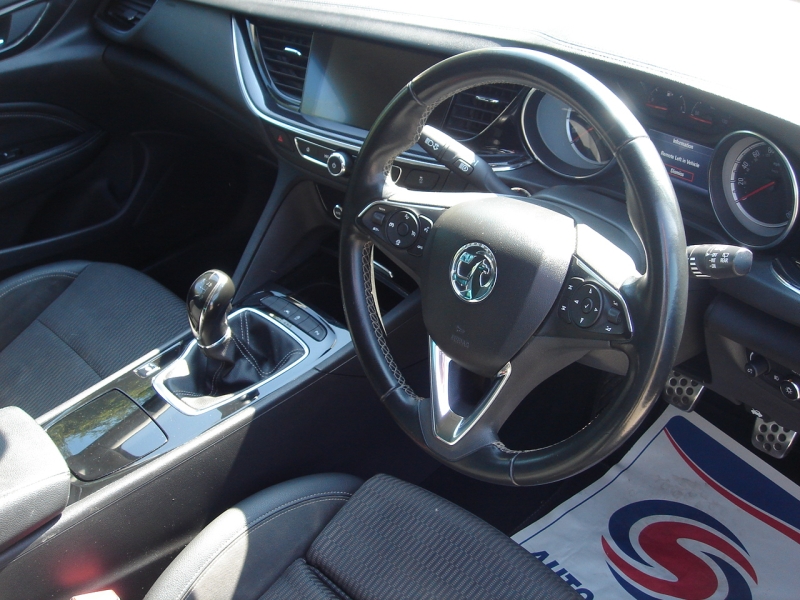 Vauxhall Insignia SRi Grand Sport