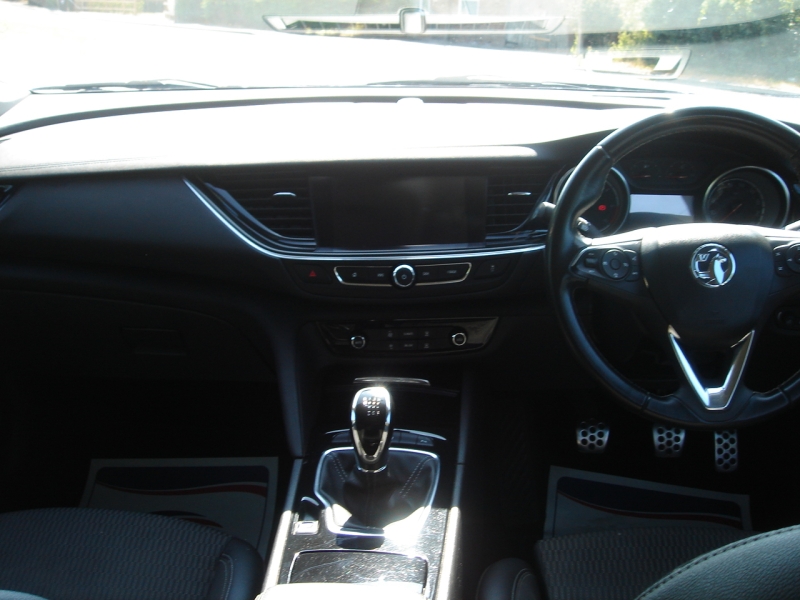 Vauxhall Insignia SRi Grand Sport