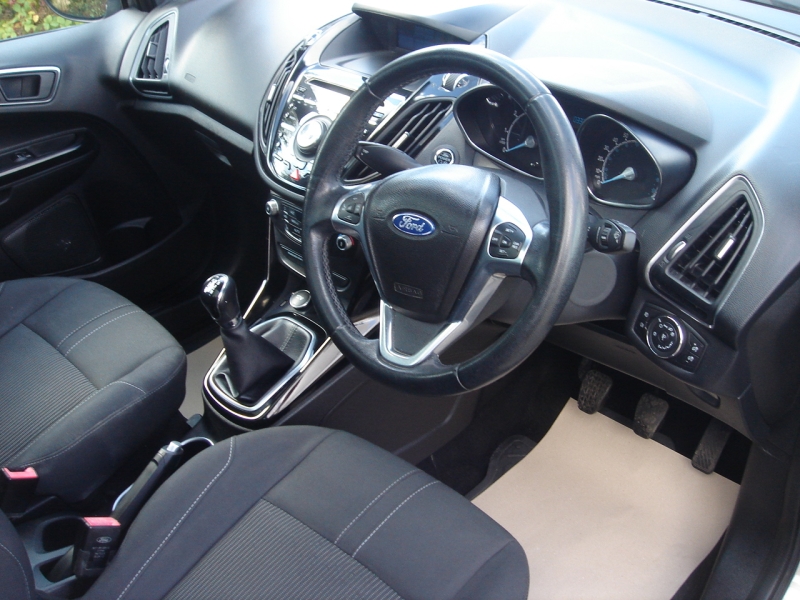 Ford B-Max Titanium