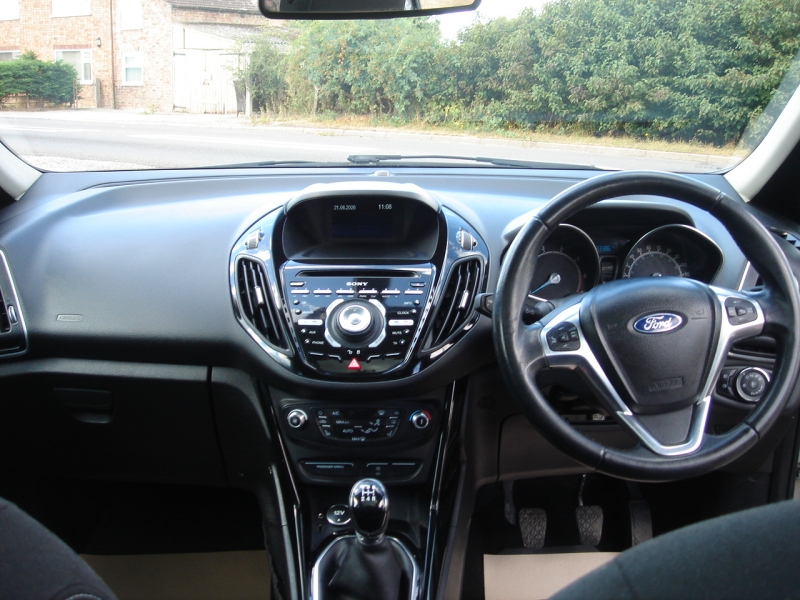 Ford B-Max Titanium