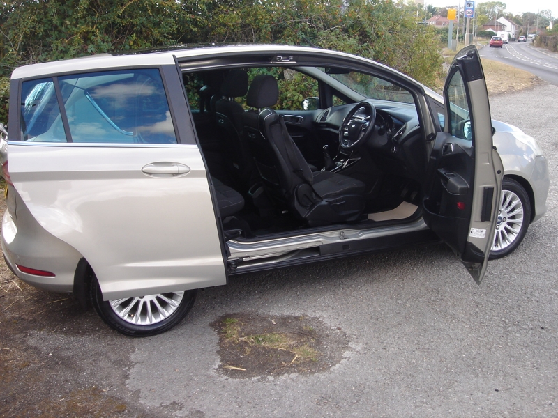 Ford B-Max Titanium